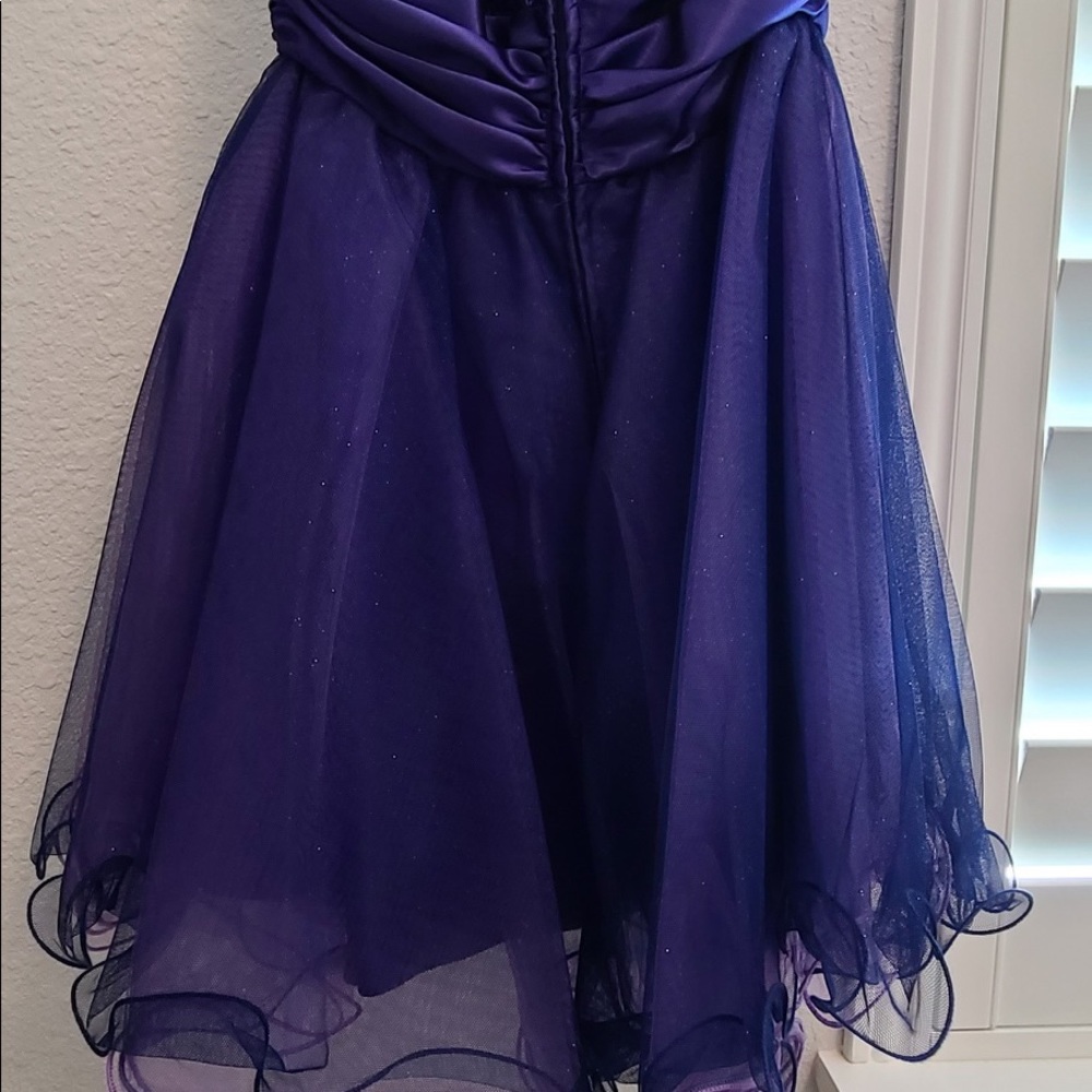Formal Dress - Picture 2 of 4
